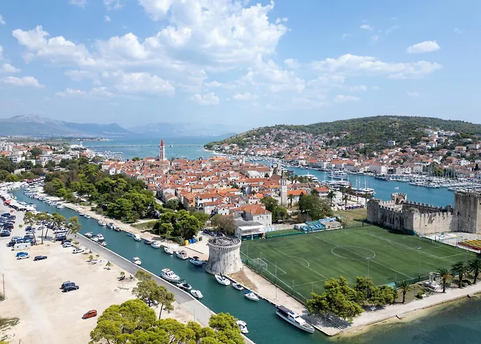 With Parking Space - 24640 Apartman Trogir